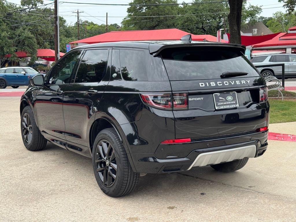 Used 2025 Santorini Black Metallic Land Rover S image 6