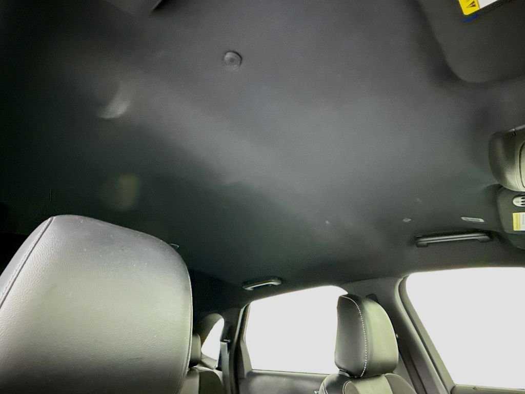Used 2020 White Metallic Ford ST image 18