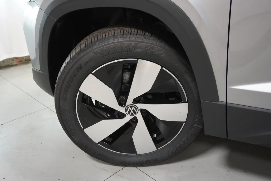 New 2026 Silver Volkswagen 1.5T S image 24