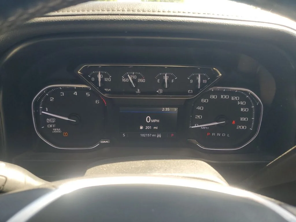 Used 2019  GMC SLE image 21