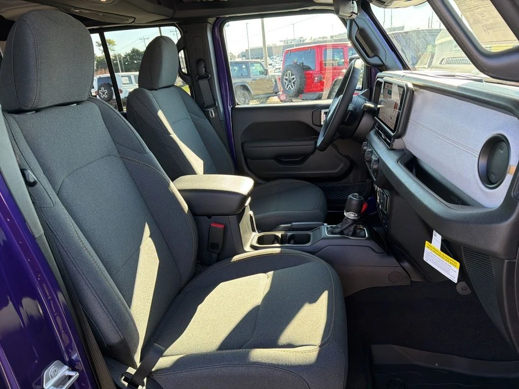 New 2026 Reign Exterior Paint Jeep Sport S image 23