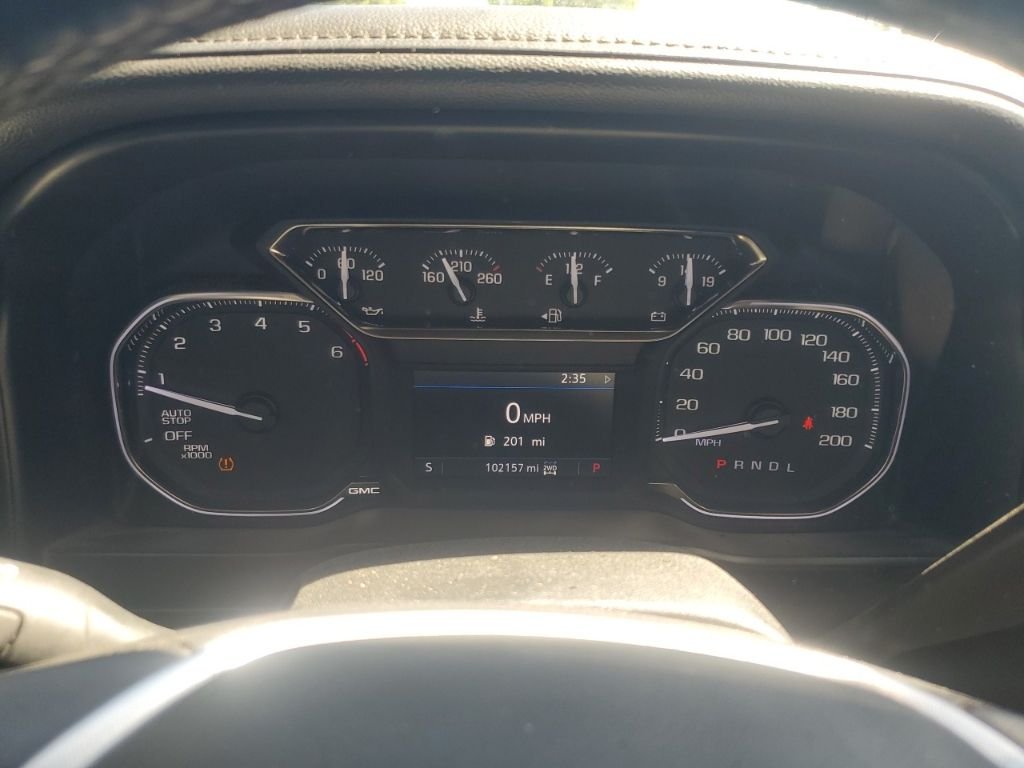 Used 2019  GMC SLE image 21
