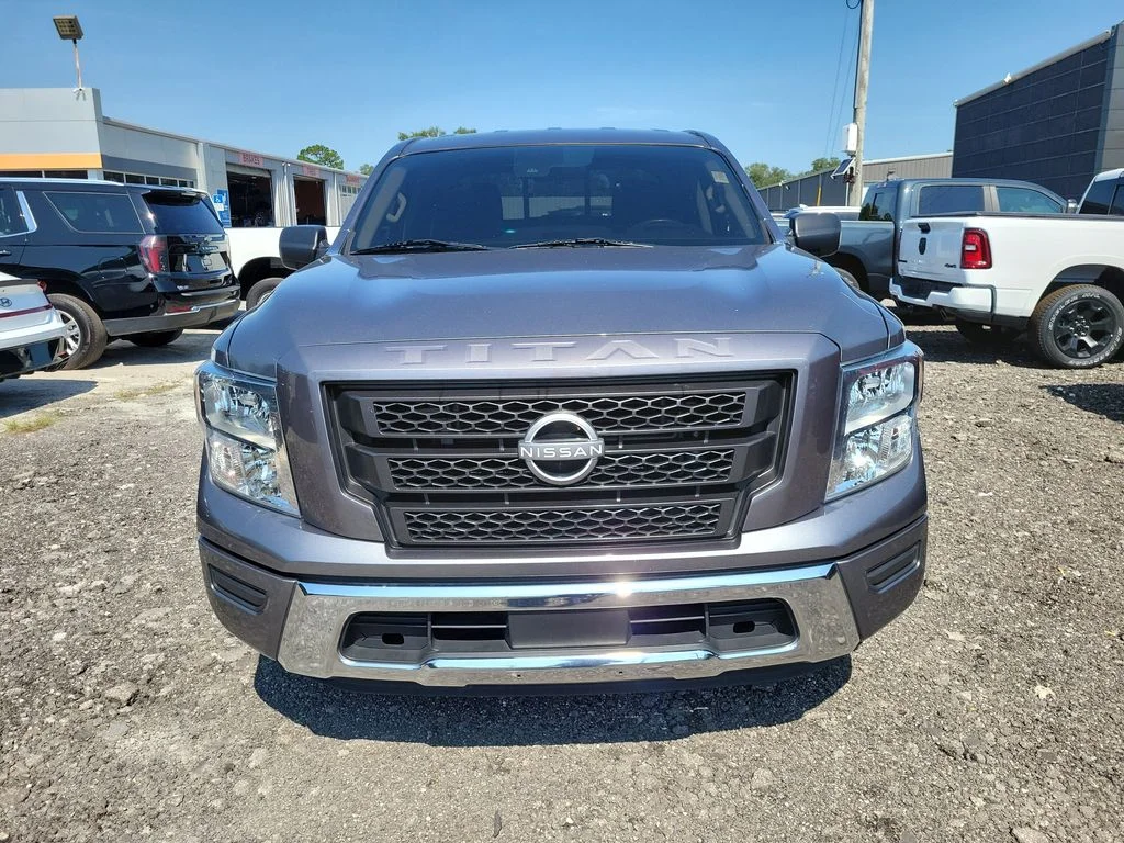 Used 2023 Gray Nissan SV image 6