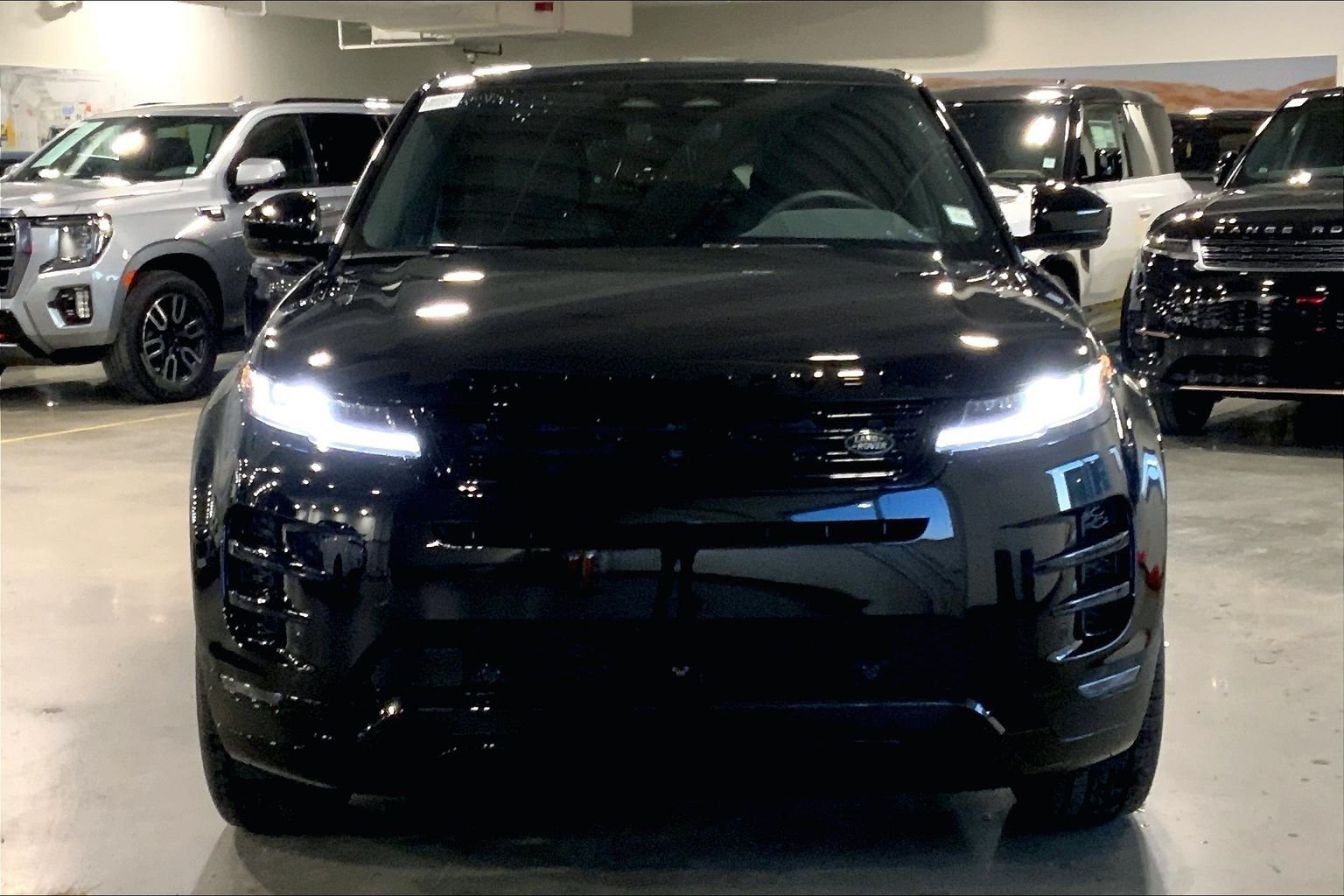 2026 Land Rover Range Rover Evoque Dynamic SE - Photo 3