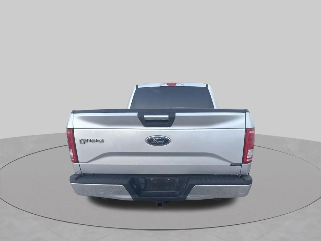 Used 2017 Silver Ford XLT image 8