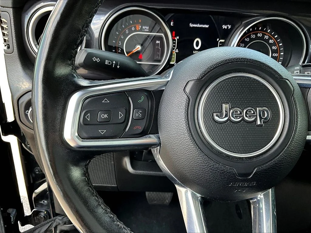 Used 2022 Black Jeep Unlimited Sahara Altitude image 11