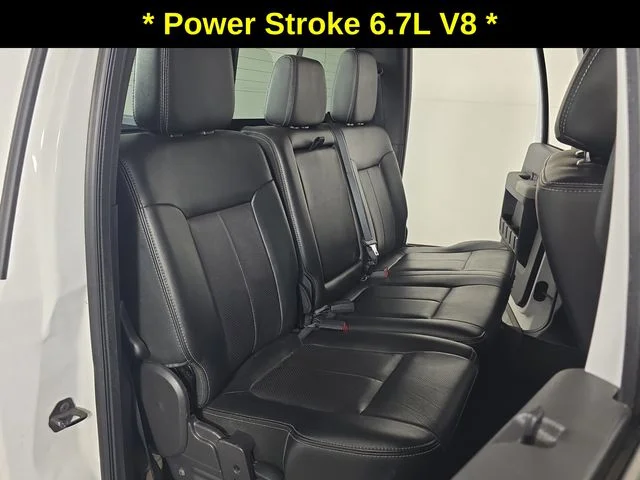 Used 2016 Oxford White Ford Lariat image 30