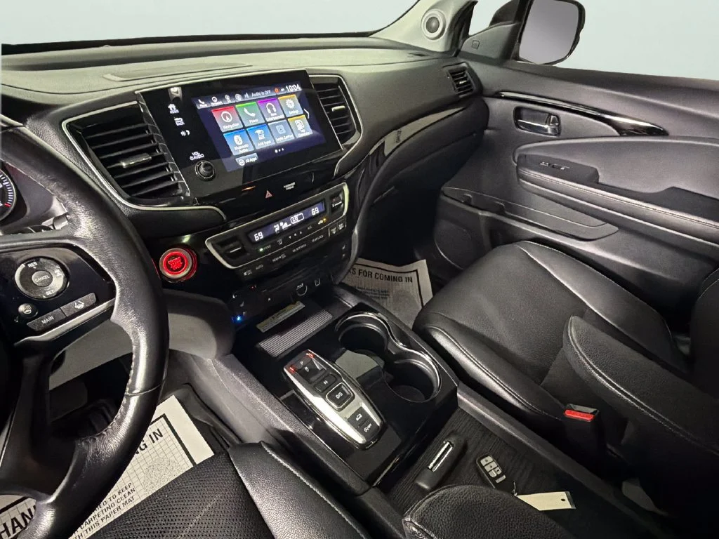 Used 2019 Black Honda Elite image 20