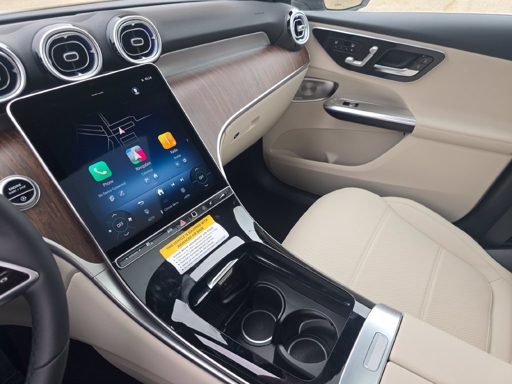New 2027 Polar White Mercedes-Benz GLC 300 image 69
