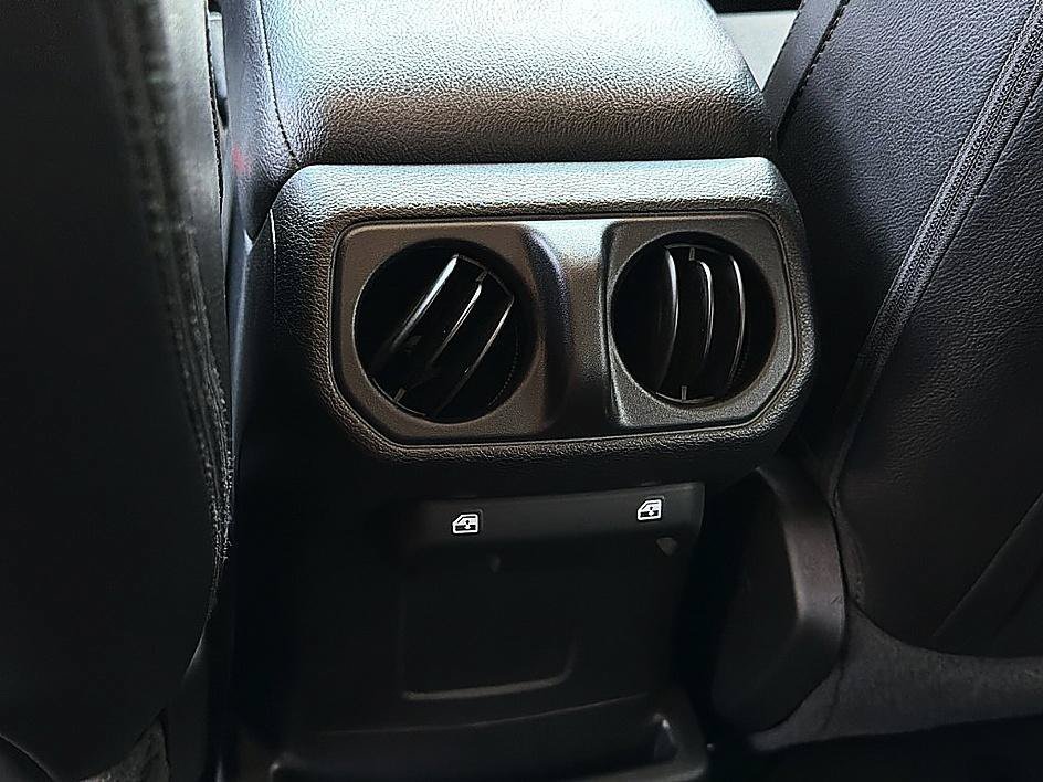 Used 2020 Ocean Blue Metallic Clearcoat Jeep Freedom image 8
