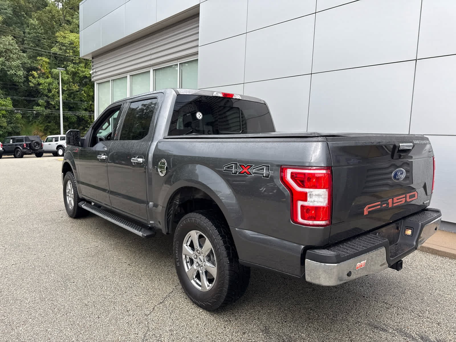 Used 2018 Magnetic Metallic Ford XLT image 14