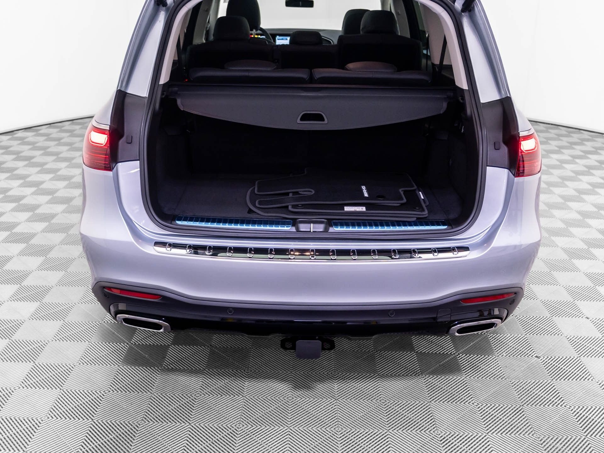 New 2026 Cirrus Silver Metallic Mercedes-Benz GLS 450 image 36