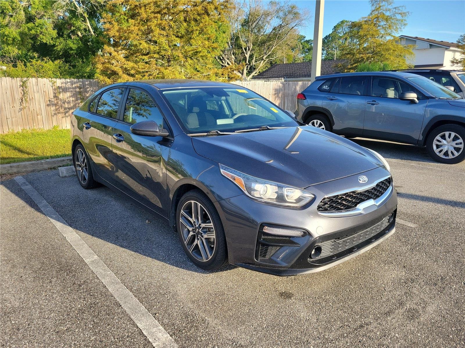 Used 2019 Gravity Gray Kia S image 4