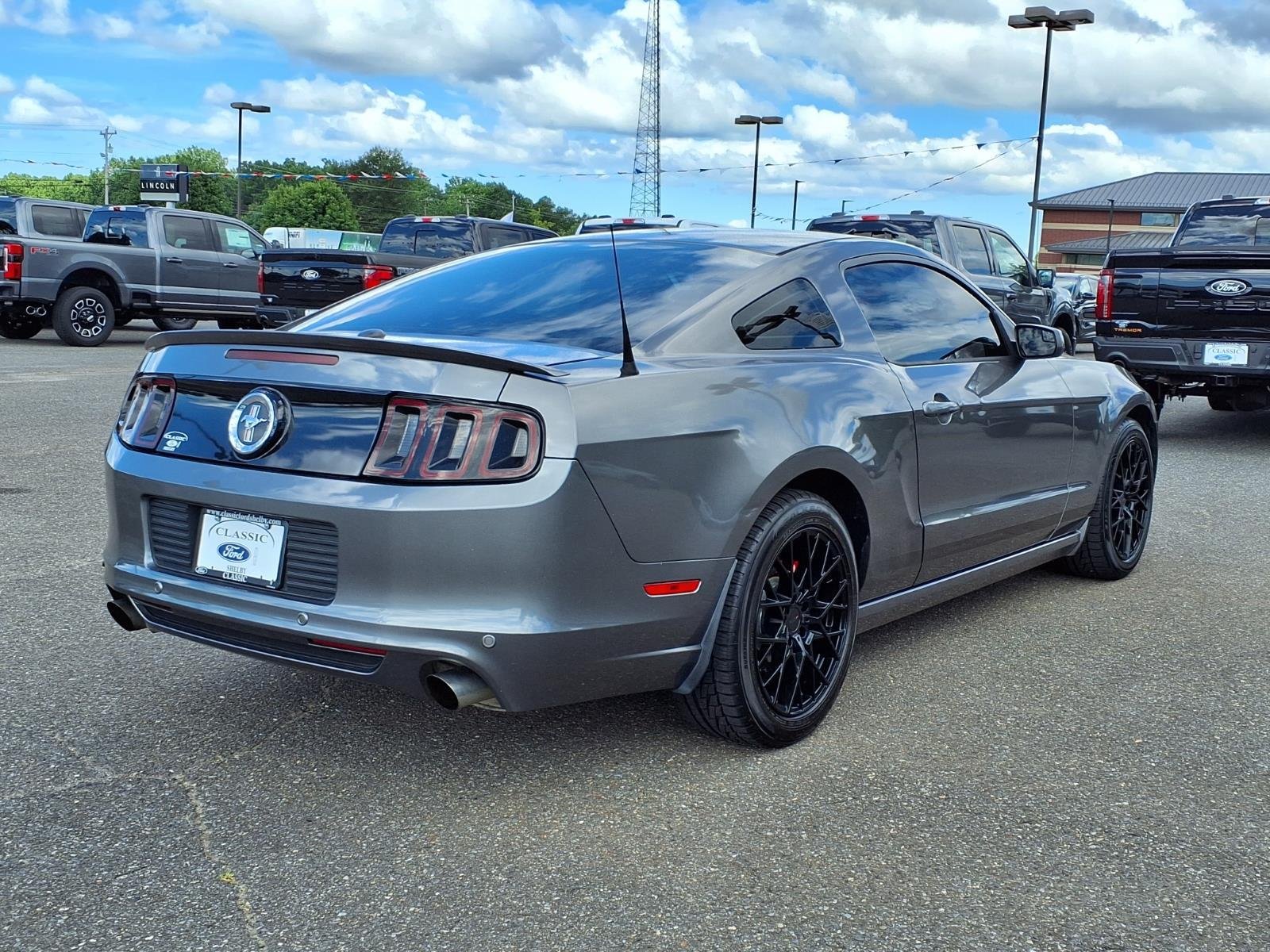 Used 2014 Sterling Gray Metallic Ford V6 Premium image 2