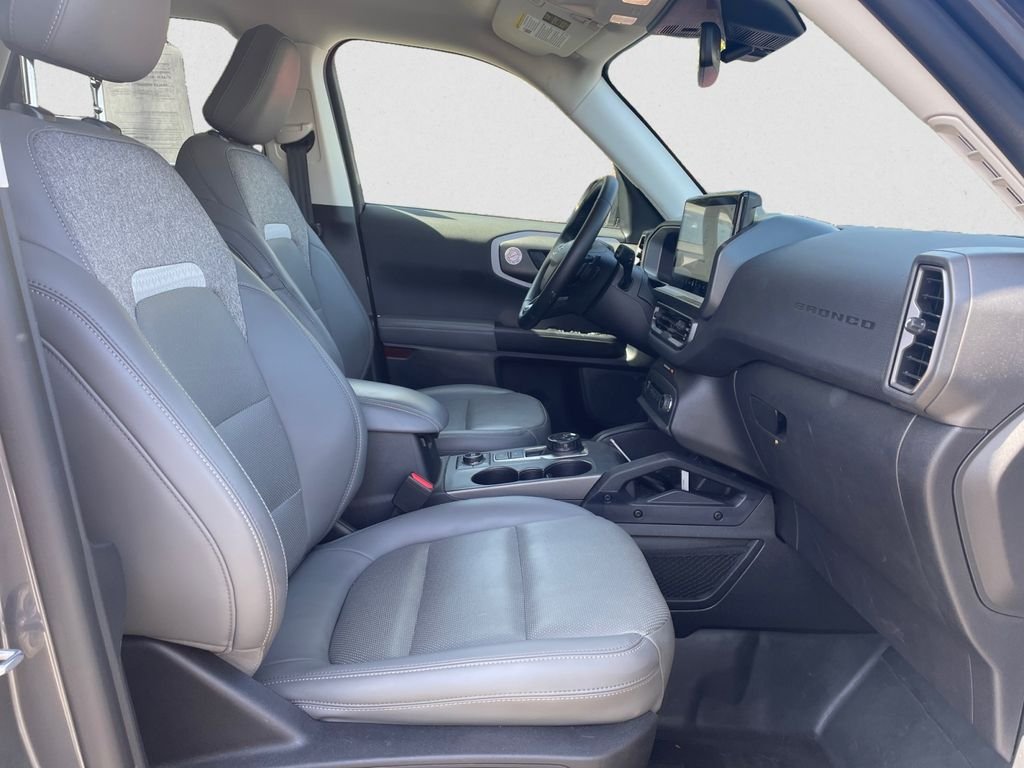 Used 2025 Gray Metallic Ford Badlands image 15