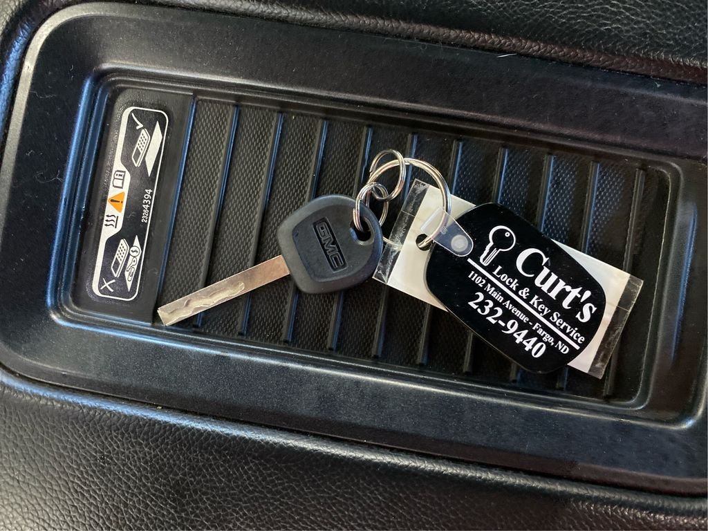 Used 2019 Black GMC Denali image 23