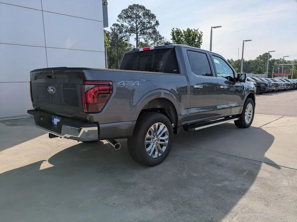 New 2026 Carbonized Gray Metallic Ford Lariat image 4