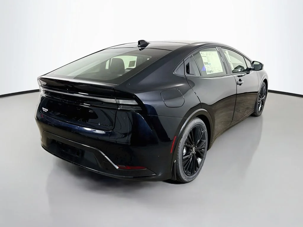 2026 Toyota Prius Plug-in Hybrid Nightshade - Photo 7