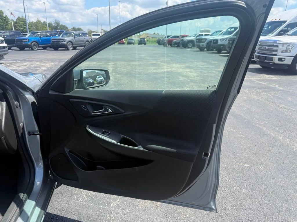 Used 2024 Gray Chevrolet LT image 56