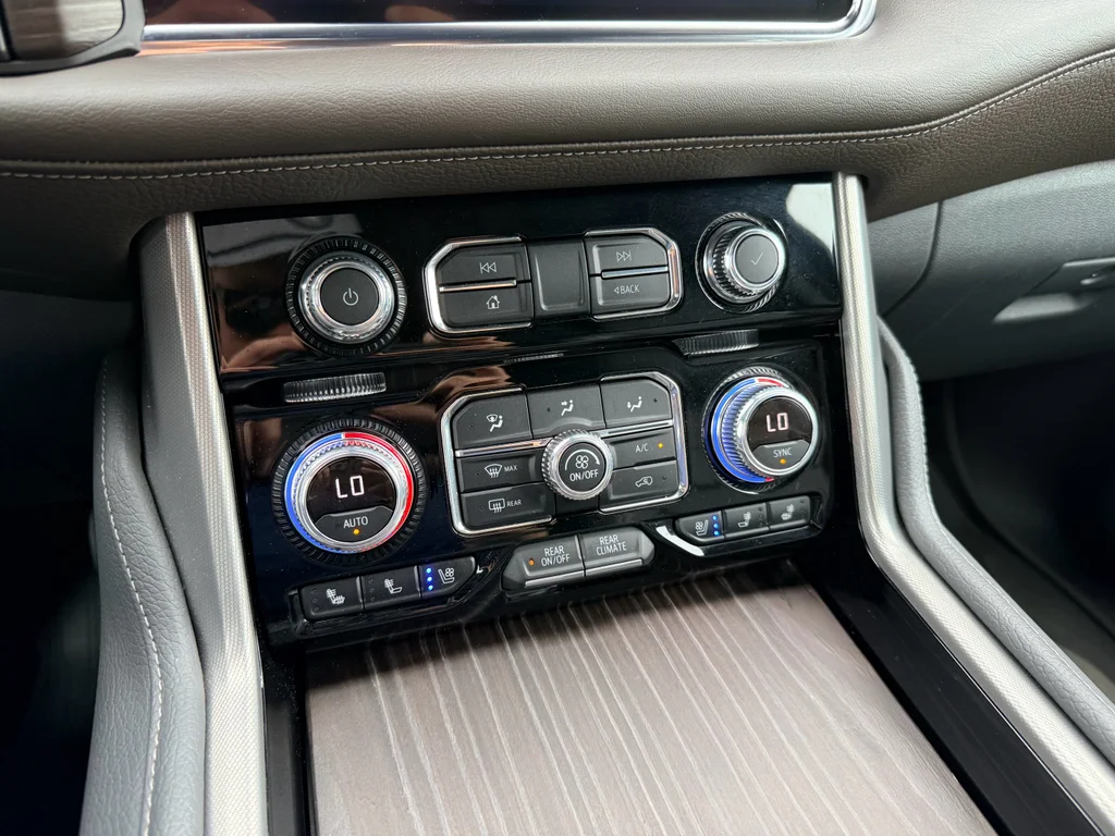 Used 2021 Summit White GMC Denali image 22