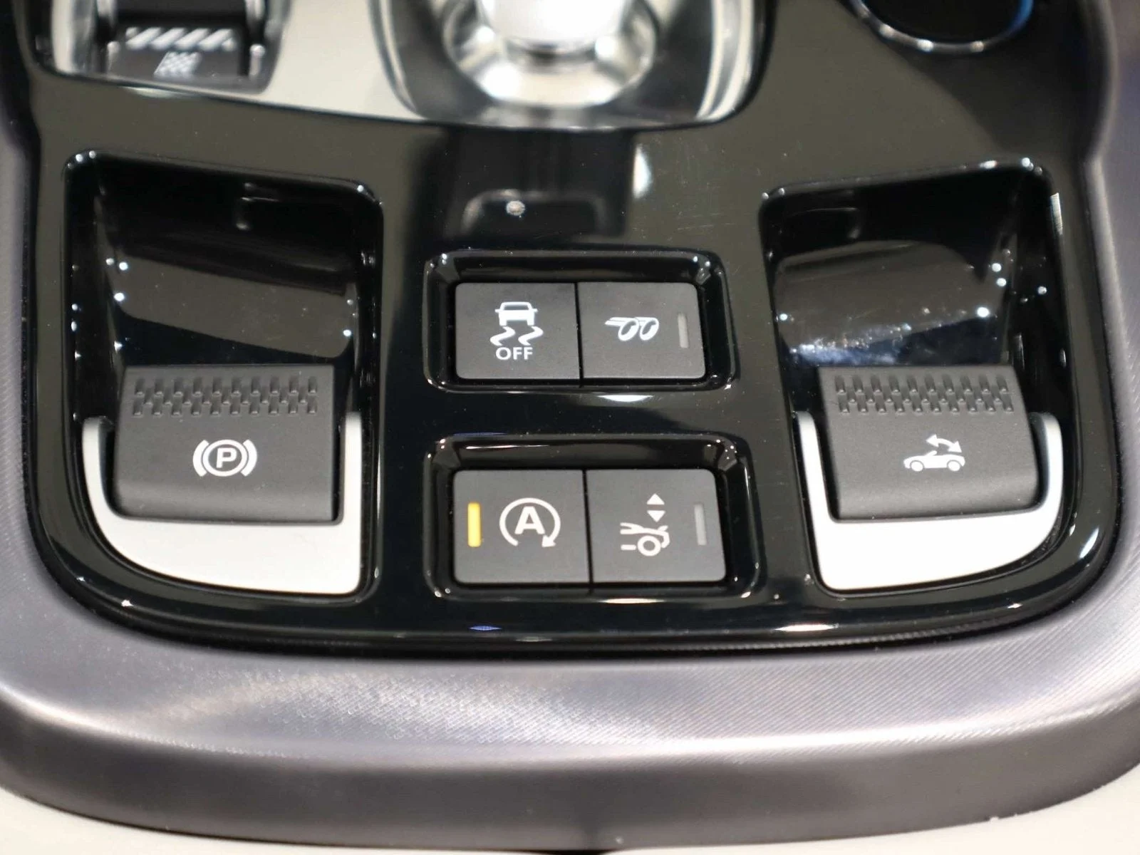 Used 2024 White Jaguar 75 image 38