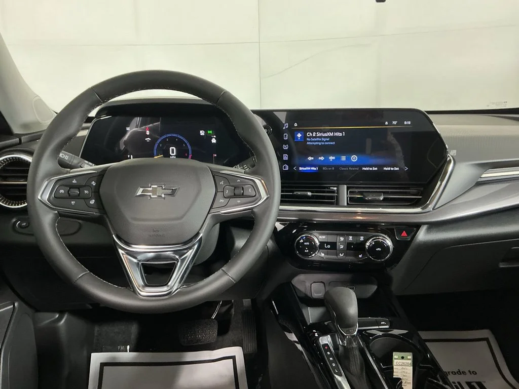 New 2026 Mosaic Black Metallic Chevrolet ACTIV image 16