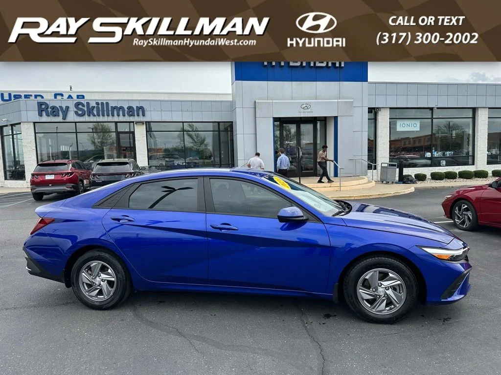 2024 Hyundai Elantra SE