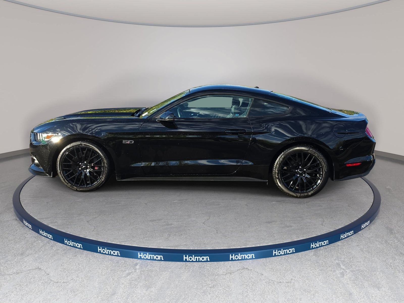 Used 2015 Black Ford GT Premium image 9