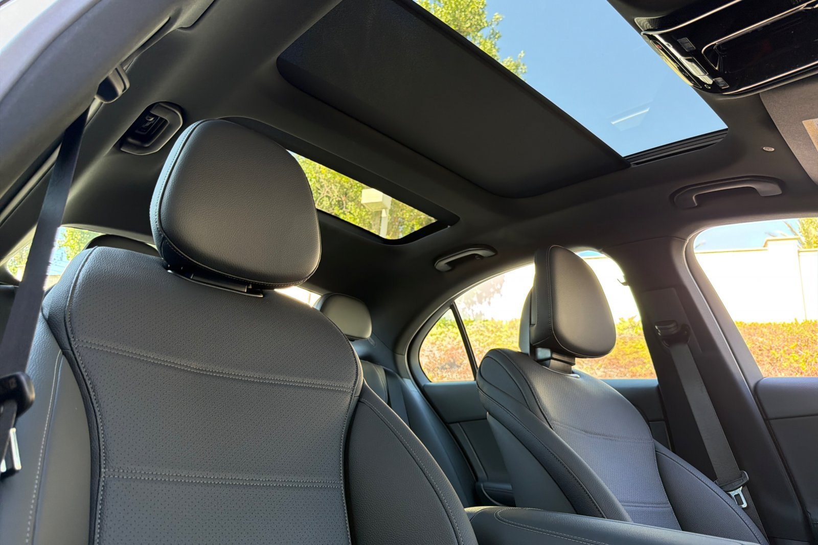 New 2026 Polar White Mercedes-Benz C 300 image 33