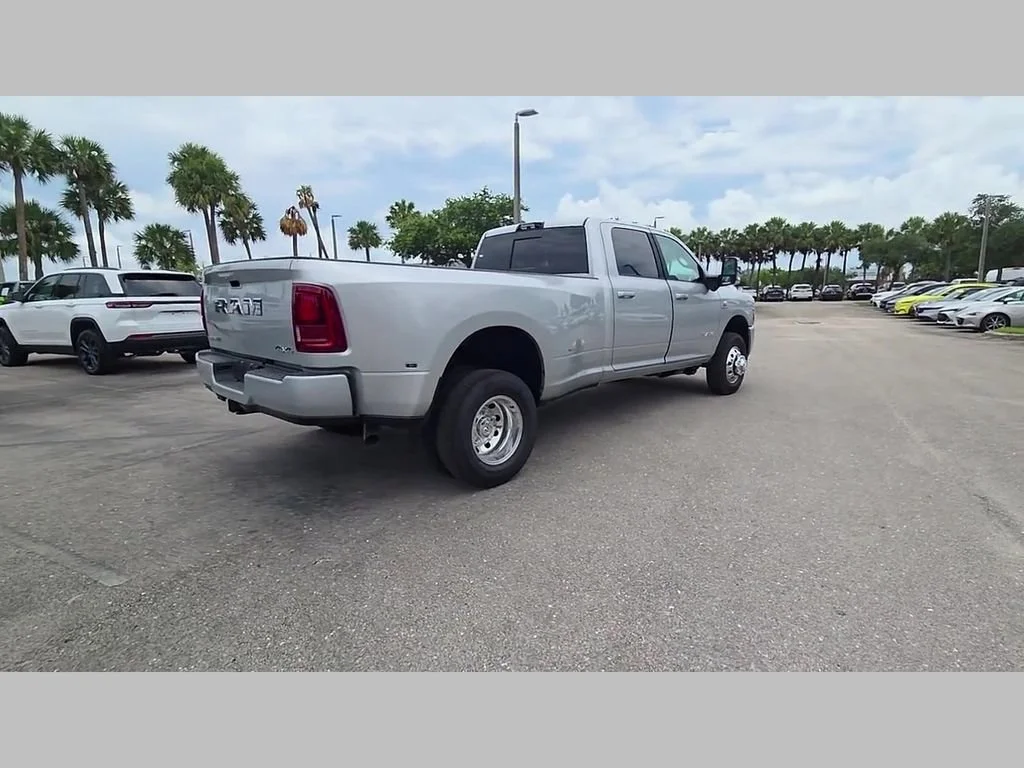New 2026 Silver-Zynith Exterior Paint RAM Laramie image 26