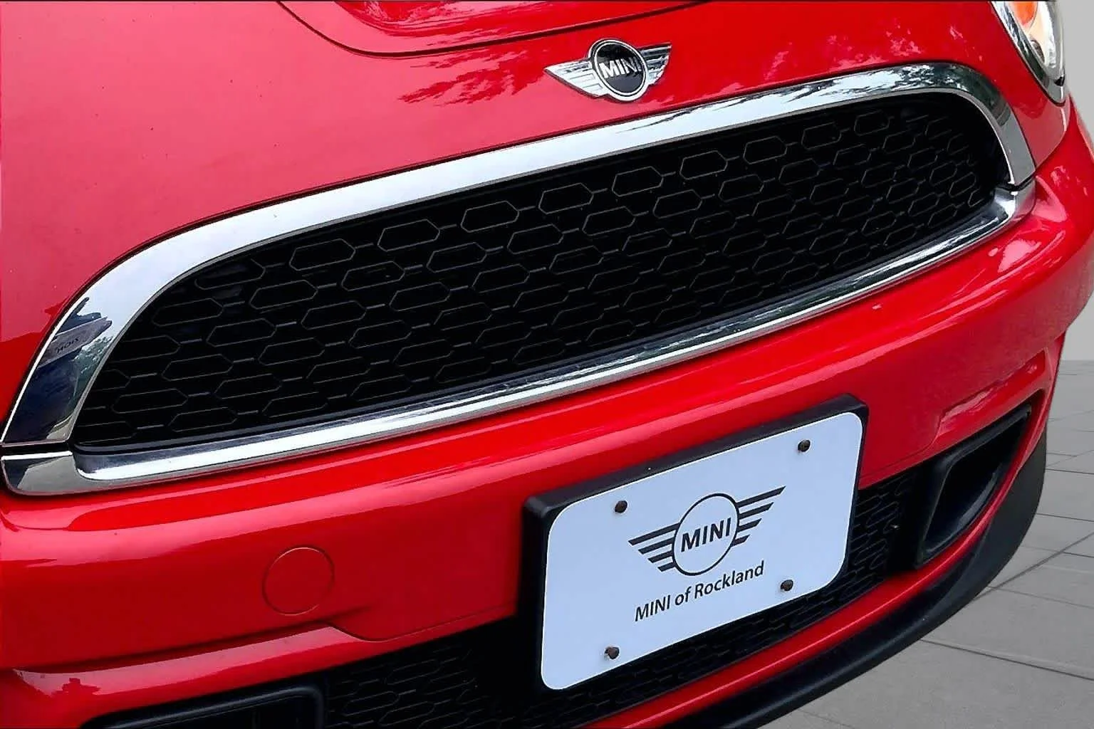 Used 2015 RED MINI S image 28