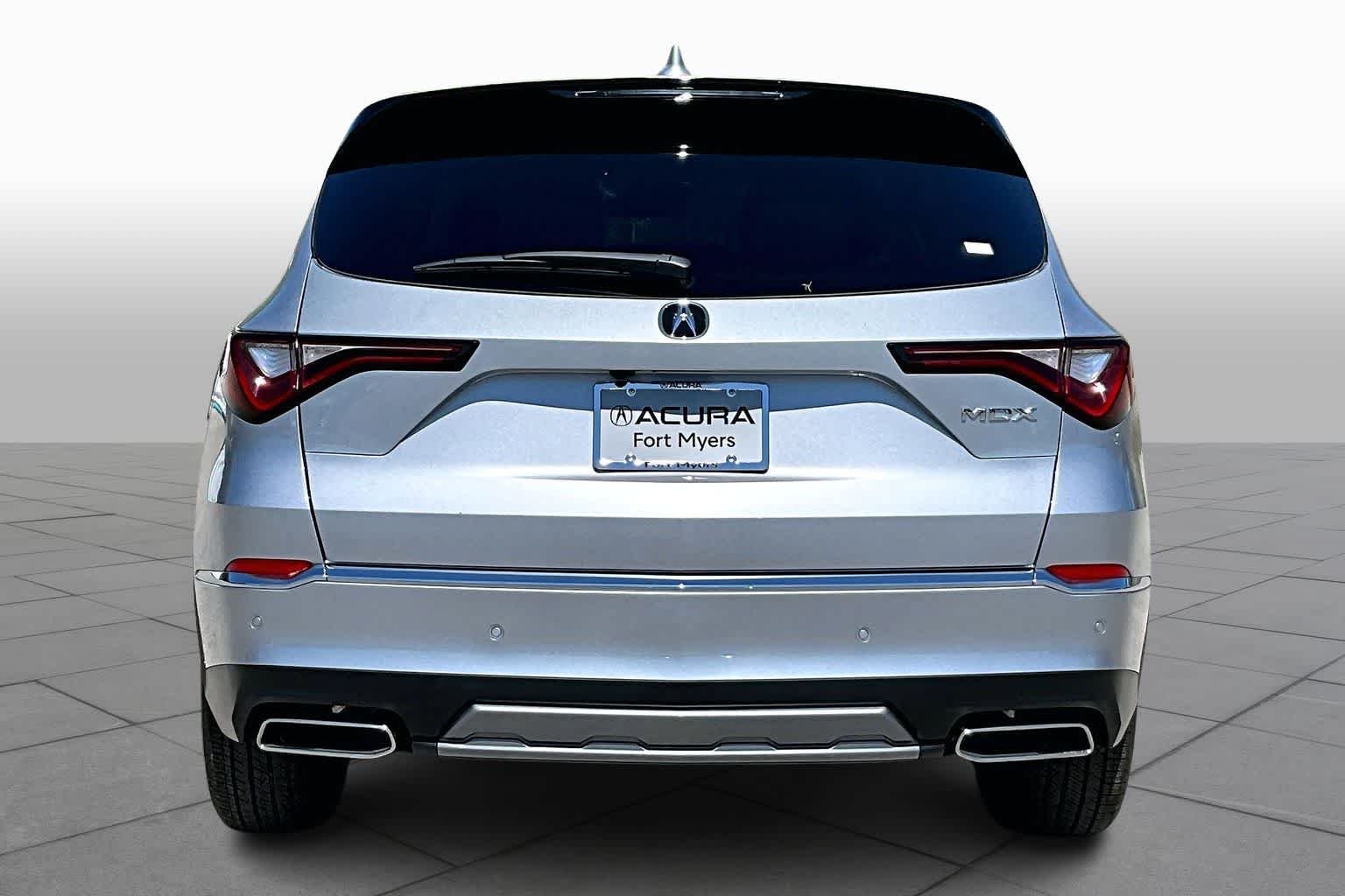 Used 2026 Solar Silver Metallic Acura w/Technology Package image 4