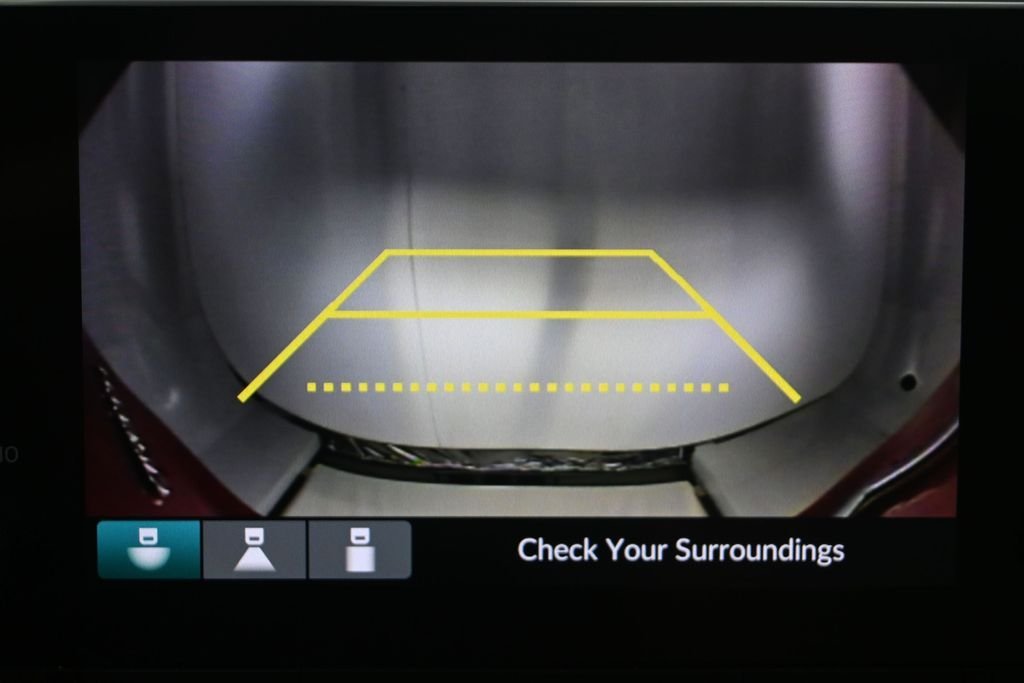 Used 2023  Honda LX image 16