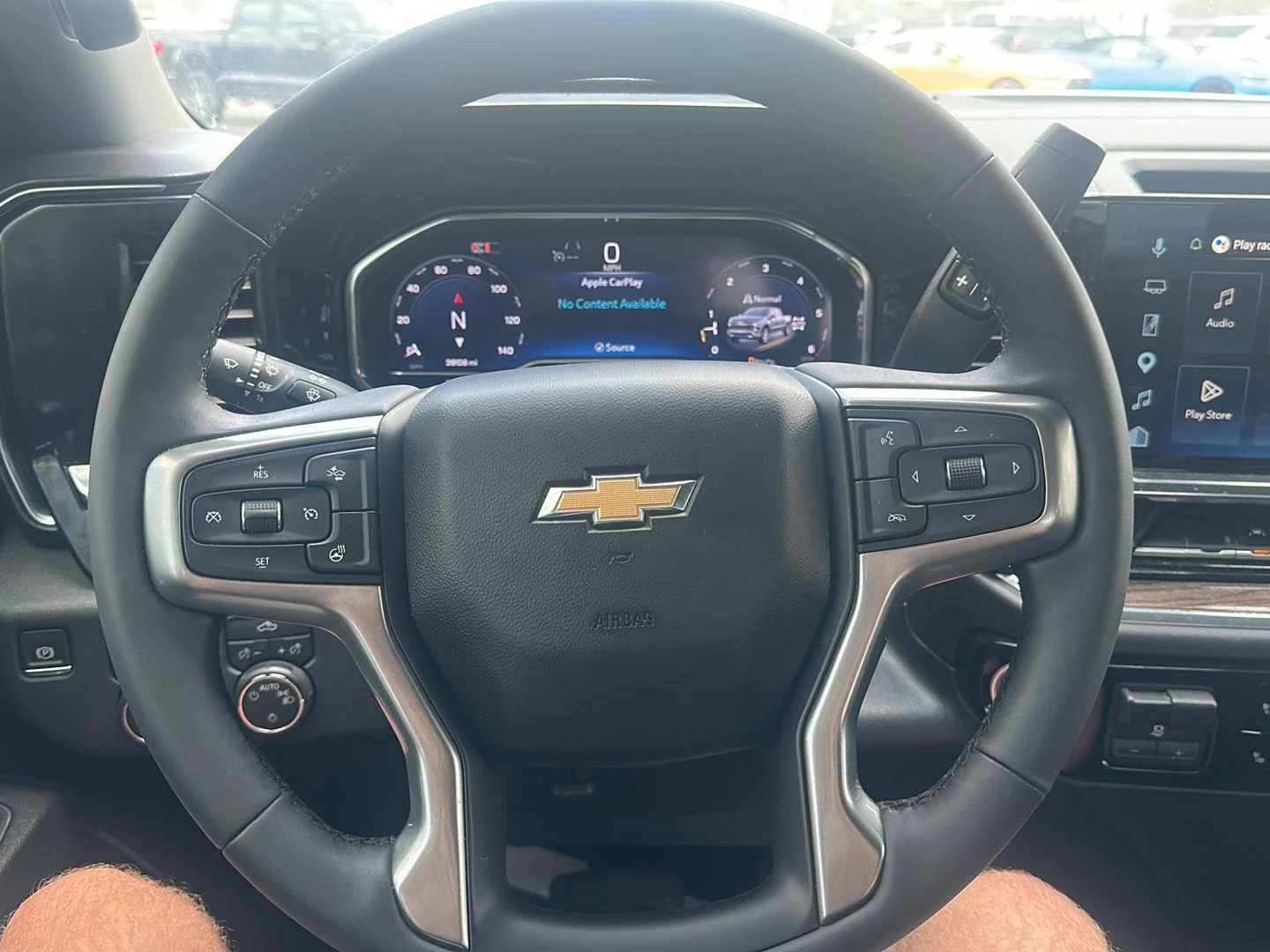 Used 2025 Summit White Chevrolet LT image 14
