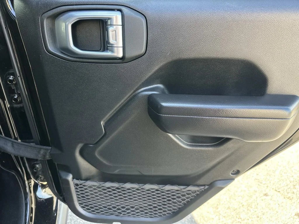Used 2021 Black Jeep Willys image 14