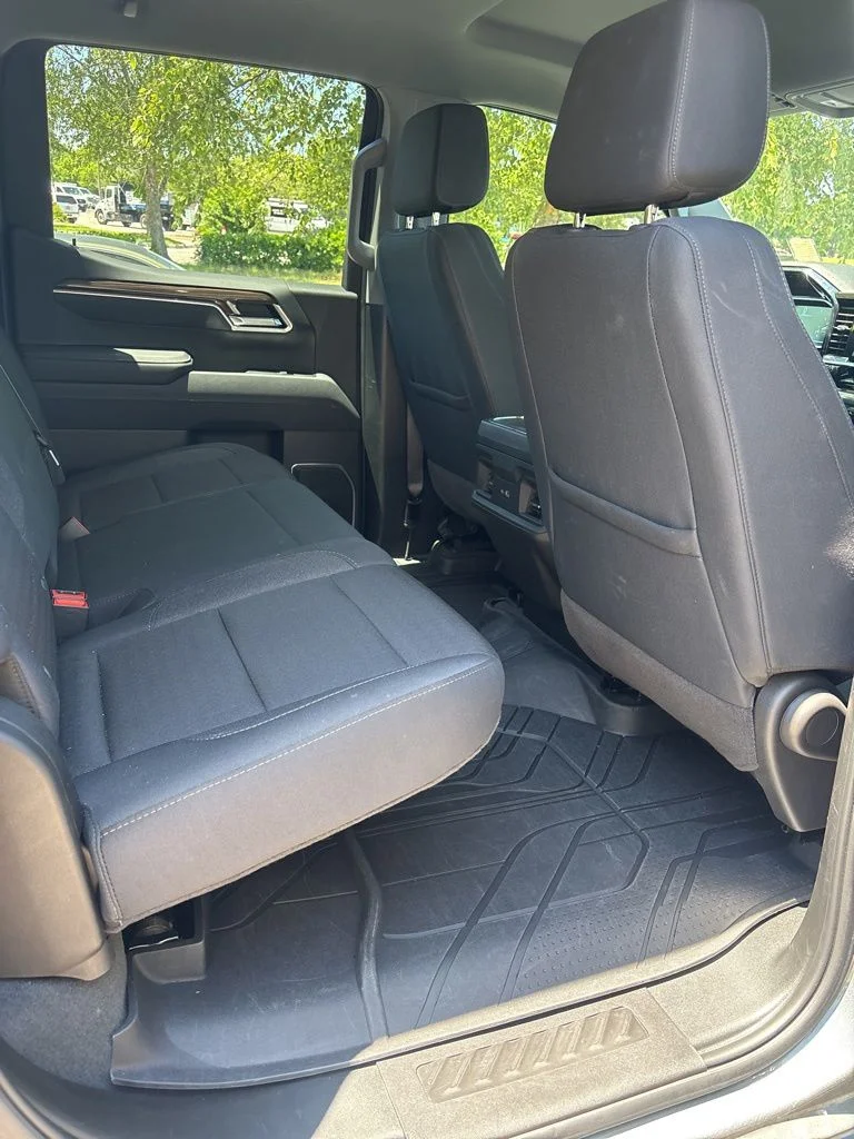 Used 2025 Gray Chevrolet RST image 21