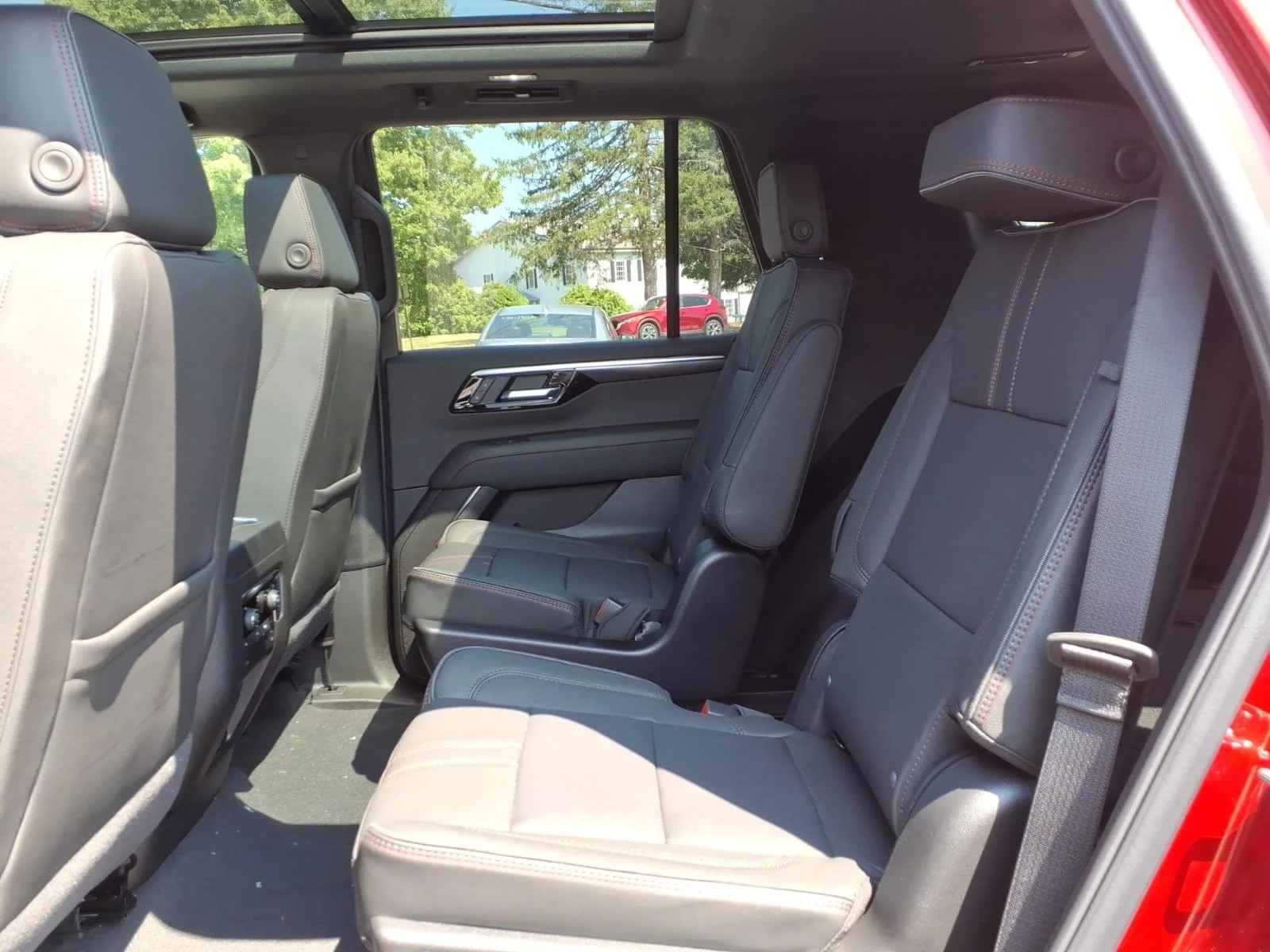 2026 Chevrolet Tahoe RST - Photo 16