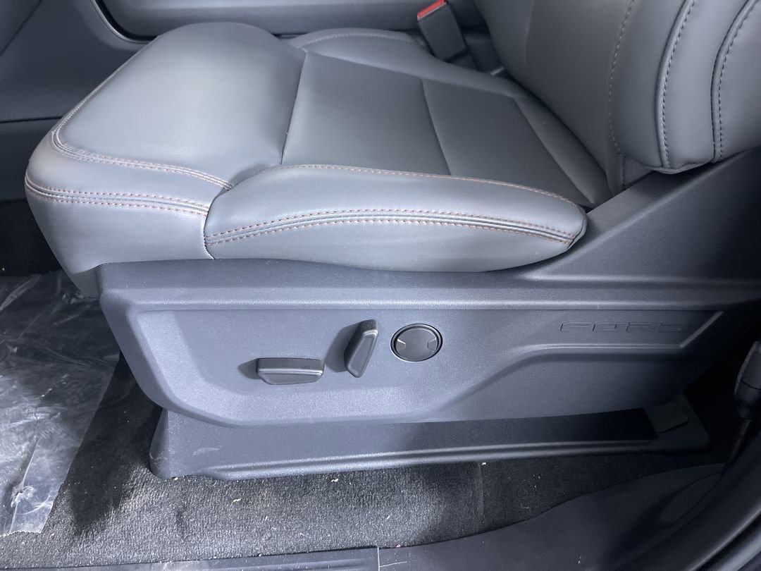 New 2025 Dark Matter Gray Metallic Ford Active image 13