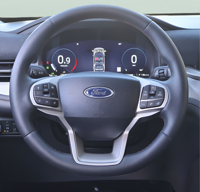 Used 2025 White Metallic Ford Active image 26