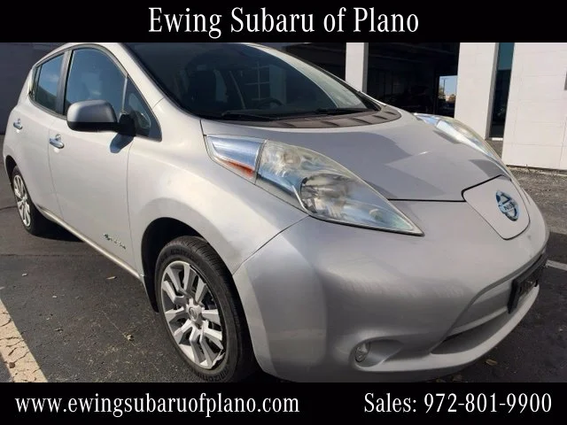 Used 2015 Silver Nissan S image 2