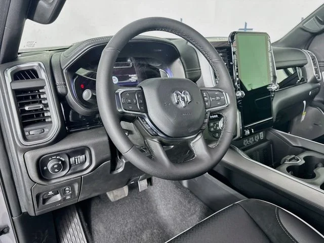 Used 2025 Silver Ram Laramie image 9