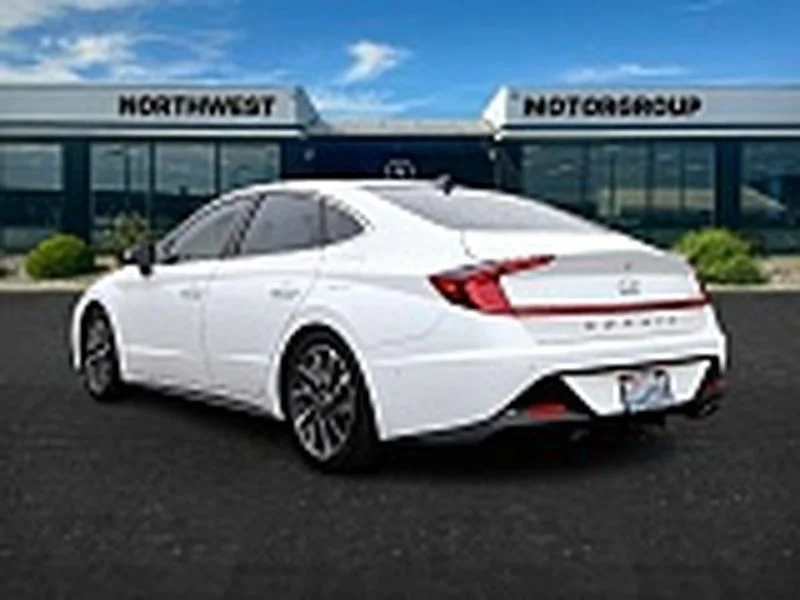 Used 2023 Serenity White Hyundai Limited image 5