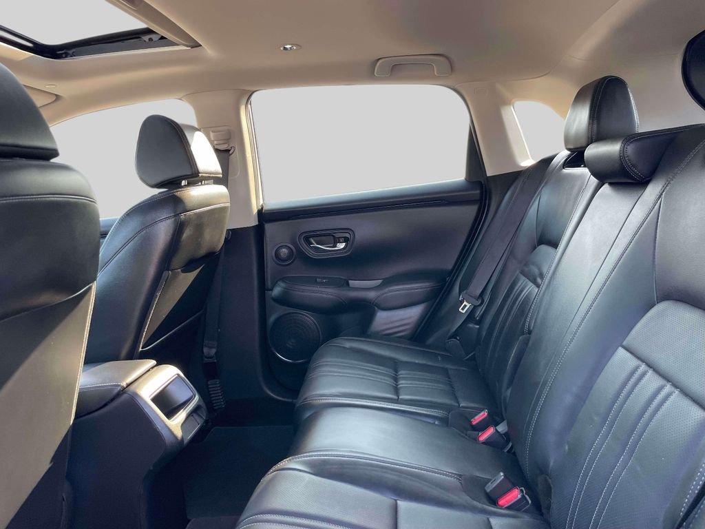 Used 2024 White Honda EX-L image 12