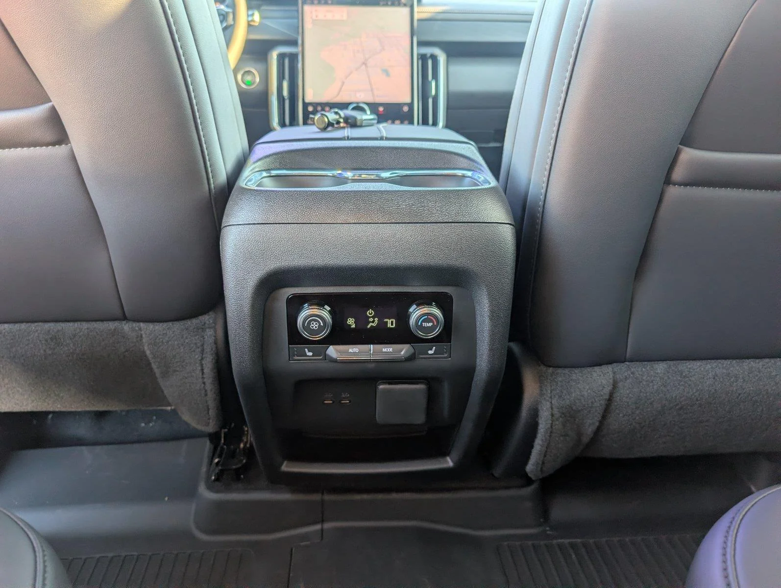 New 2027 Summit White GMC Elevation image 33