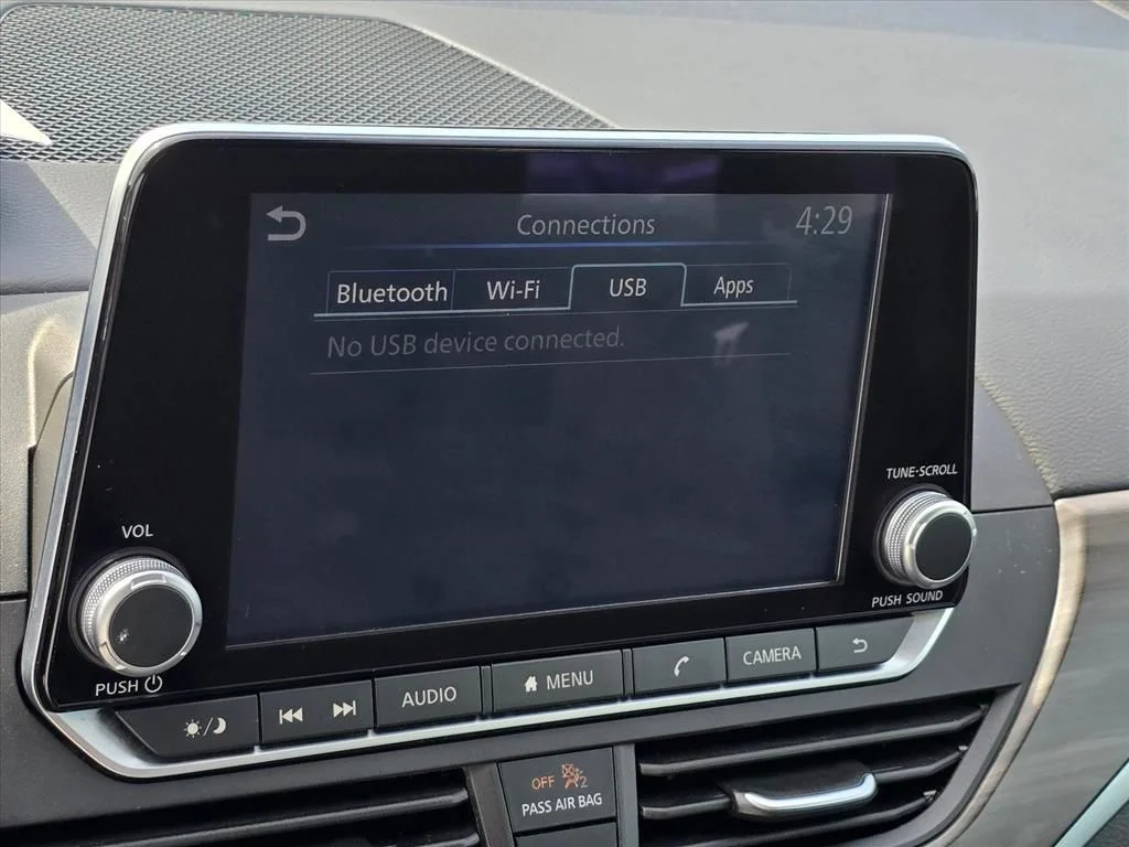 Used 2025 Black Nissan 2.5 SV image 21