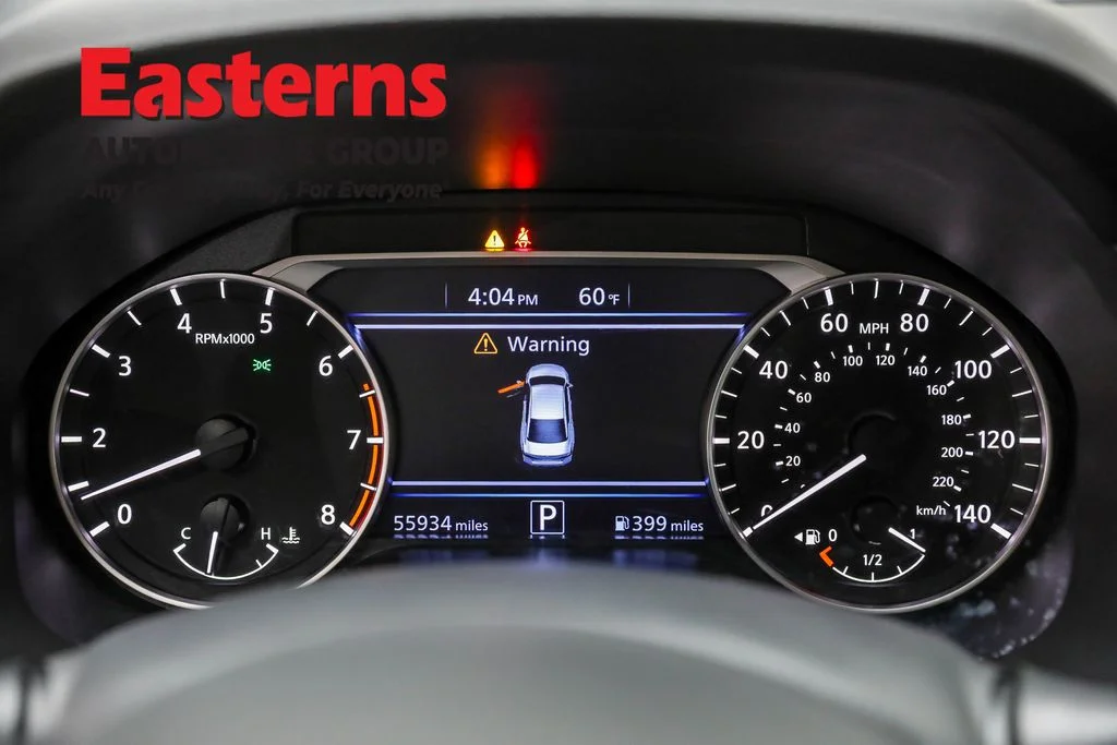 Used 2023 Silver Nissan 2.5 SV image 18