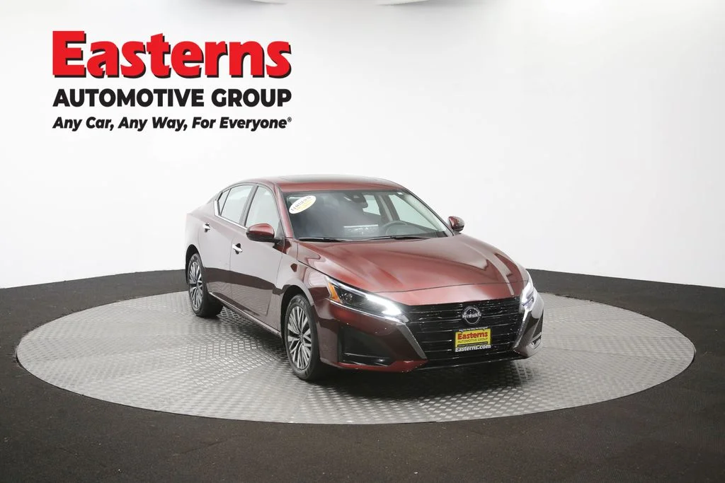 Used 2024 Red Nissan 2.5 SV image 52