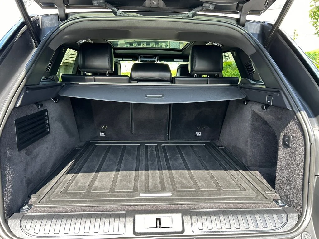 Used 2022  Land Rover HSE Dynamic image 28