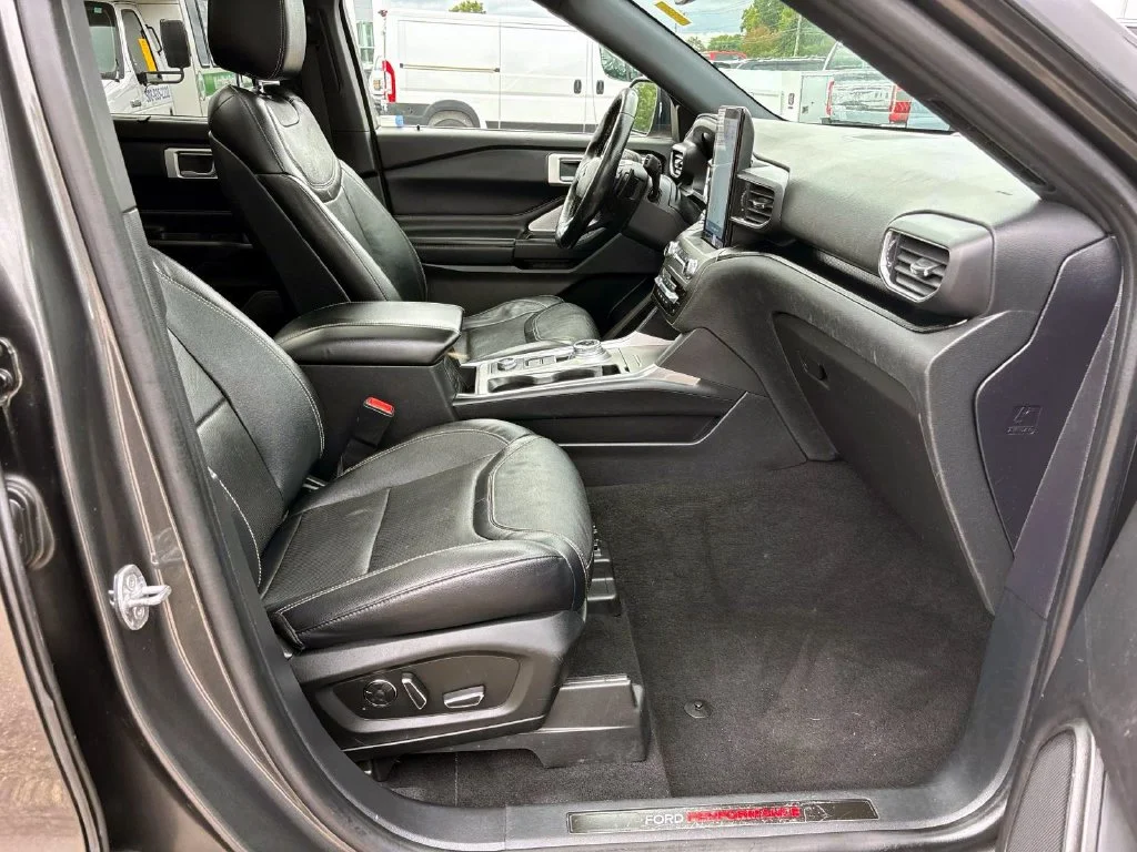 Used 2020 Magnetic Ford ST image 22
