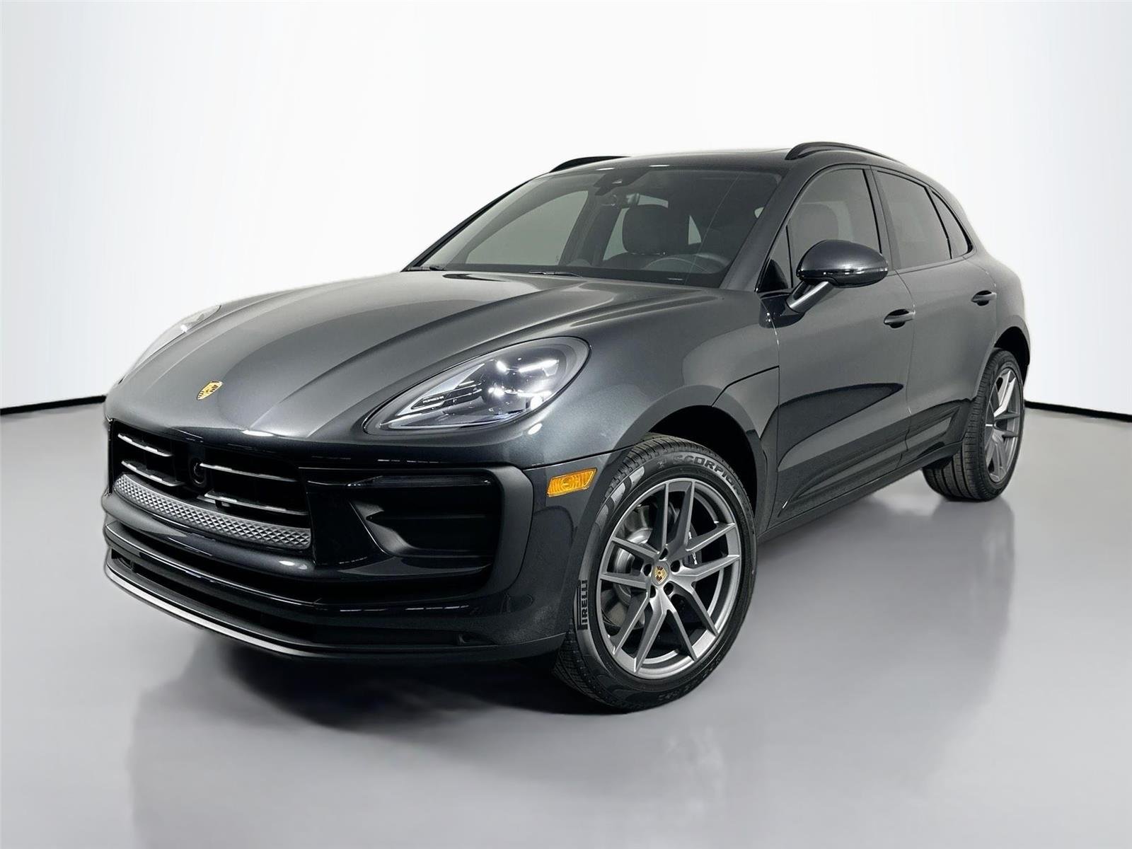 2026 Porsche Macan T's photo